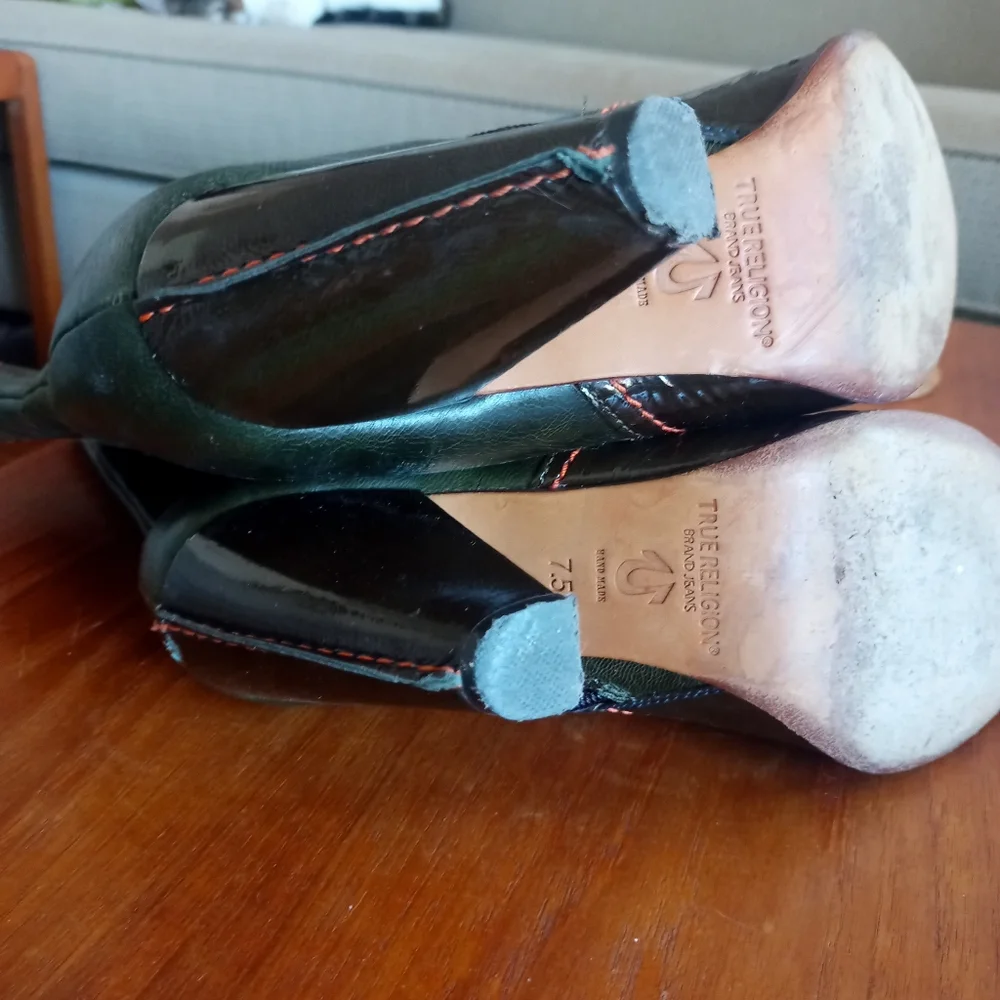 Booties - Picture 3 of 3